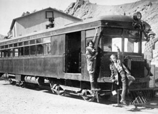 Death Valley Railroad motor car No 5 02