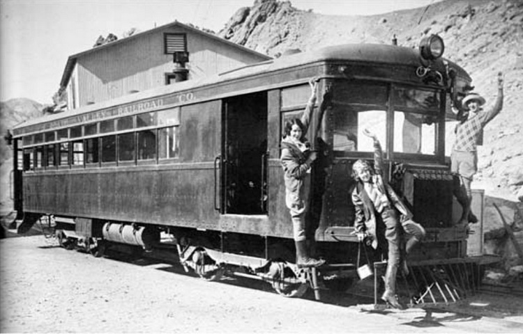 Death Valley Railroad motor car No 5 02