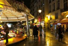 Merry-Go-Round on Rue de Rivoli