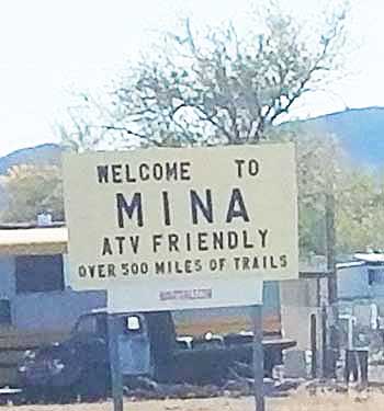Welcome to Mina sign